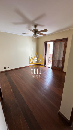 Imagem Casa com 3 Quartos à Venda, 224 m² em Santana - Porto Alegre Imagem Casa com 3 Quartos à Venda, 224 m² em Santana - Porto Alegre