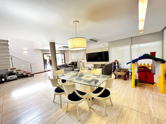 Imagem Casa com 5 Quartos à Venda, 580 m² em Interlagos - Vila Velha Imagem Casa com 5 Quartos à Venda, 580 m² em Interlagos - Vila Velha