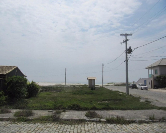 Imagem Casa com 4 Quartos à Venda, 220 m² em Foguete - Cabo Frio Imagem Casa com 4 Quartos à Venda, 220 m² em Foguete - Cabo Frio