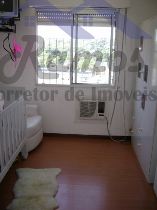 Imagem Imóvel com 2 Quartos à Venda, 52 m² em Cristal - Porto Alegre Imagem Imóvel com 2 Quartos à Venda, 52 m² em Cristal - Porto Alegre