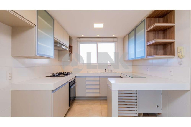 Imagem Apartamento com 3 Quartos à Venda, 126 m² em Petrópolis - Porto Alegre Imagem Apartamento com 3 Quartos à Venda, 126 m² em Petrópolis - Porto Alegre