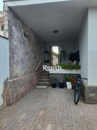 Imagem Casa com 3 Quartos à Venda, 177 m² em Santa Cruz - Rio Claro Imagem Casa com 3 Quartos à Venda, 177 m² em Santa Cruz - Rio Claro