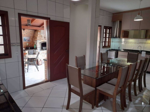 Imagem Casa com 3 Quartos à Venda, 160 m² em Rio Vermelho - Florianópolis Imagem Casa com 3 Quartos à Venda, 160 m² em Rio Vermelho - Florianópolis