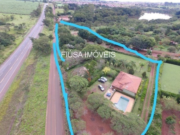 Imagem Imóvel com 2 Quartos à Venda,  em Zona Rural - Batatais