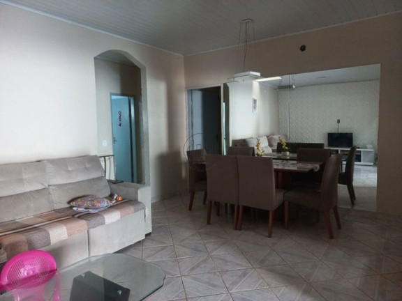 Imagem Casa com 3 Quartos à Venda, 200 m² em Samambaia Norte (samambaia) - Brasília Imagem Casa com 3 Quartos à Venda, 200 m² em Samambaia Norte (samambaia) - Brasília