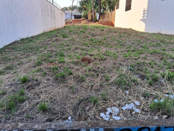 Imagem Terreno à Venda, 330 m² em Jardim Colonial - Bauru Imagem Terreno à Venda, 330 m² em Jardim Colonial - Bauru