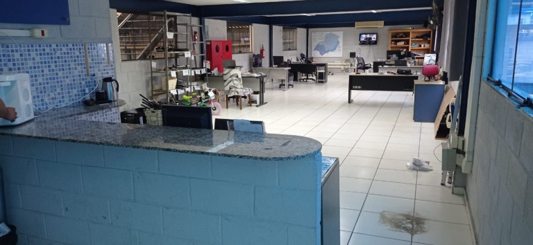 Imagem Galpão para Alugar, 1.350 m² em Chácaras Reunidas - São José Dos Campos Imagem Galpão para Alugar, 1.350 m² em Chácaras Reunidas - São José Dos Campos
