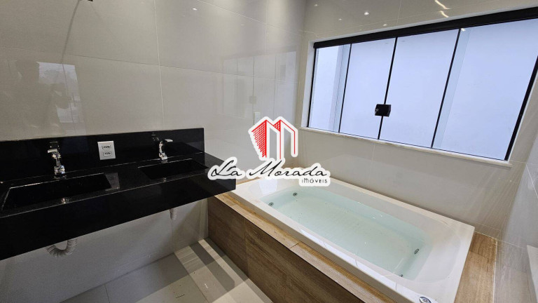 Imagem Casa com 4 Quartos à Venda, 250 m² em Ponta Negra - Manaus