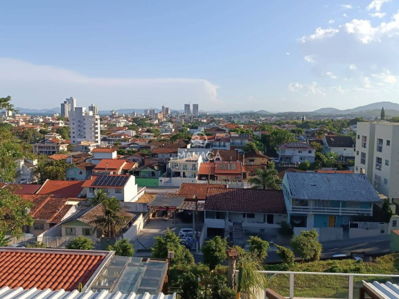 Imagem Sobrado com 5 Quartos à Venda, 520 m² em Centro - Barra Velha Imagem Sobrado com 5 Quartos à Venda, 520 m² em Centro - Barra Velha