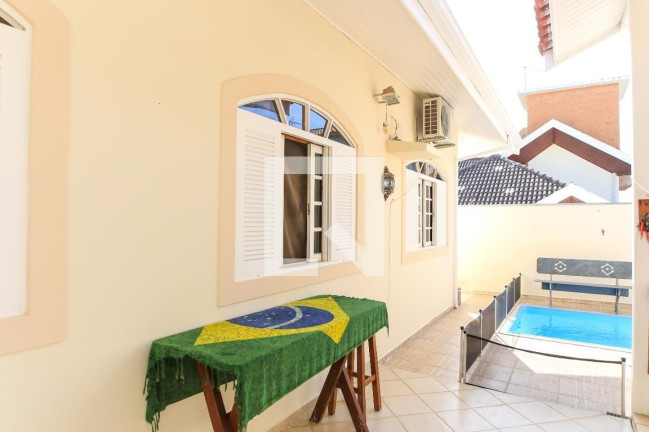 Imagem Casa com 4 Quartos à Venda, 300 m² em Urbanova - São José Dos Campos Imagem Casa com 4 Quartos à Venda, 300 m² em Urbanova - São José Dos Campos