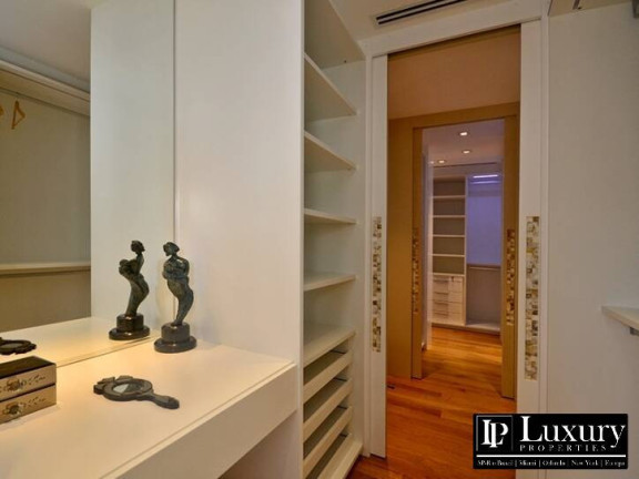 Imagem Apartamento com 4 Quartos à Venda, 274 m² em Itaim Bibi - São Paulo