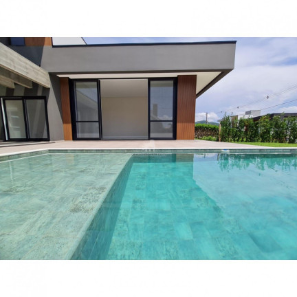Imagem Casa com 4 Quartos à Venda, 286 m² em Santa Regina - Camboriú