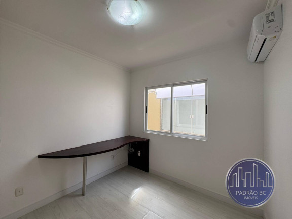 Imagem Apartamento com 3 Quartos para Alugar, 260 m² em Centro - Balneário Camboriú Imagem Apartamento com 3 Quartos para Alugar, 260 m² em Centro - Balneário Camboriú