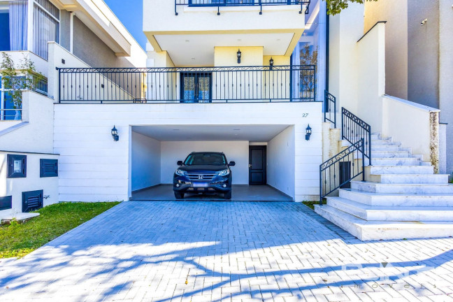 Imagem Casa com 2 Quartos à Venda, 233 m² em Santa Cândida - Curitiba Imagem Casa com 2 Quartos à Venda, 233 m² em Santa Cândida - Curitiba