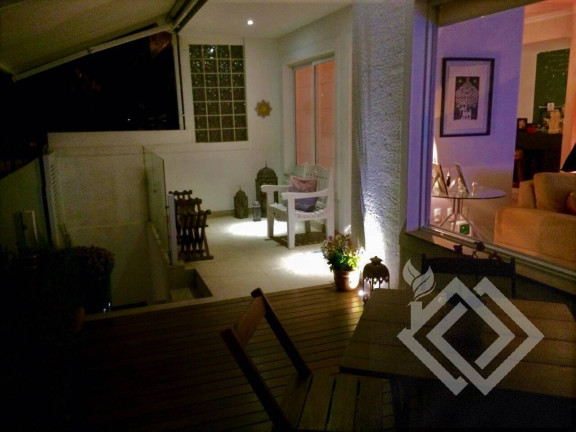 Imagem Casa com 3 Quartos à Venda, 220 m² em Jurerê Internacional - Florianópolis Imagem Casa com 3 Quartos à Venda, 220 m² em Jurerê Internacional - Florianópolis