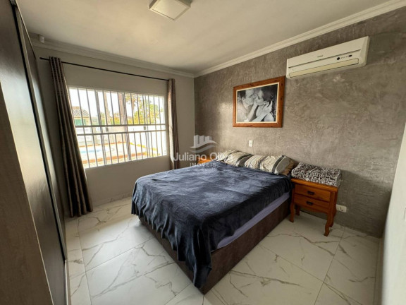 Imagem Casa com 4 Quartos à Venda, 196 m² em Barra Do Sai - Itapoá