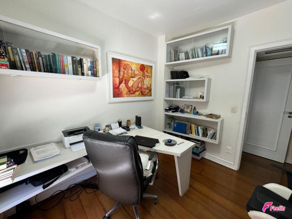 Imagem Apartamento com 3 Quartos à Venda, 110 m² em Centro - Florianópolis Imagem Apartamento com 3 Quartos à Venda, 110 m² em Centro - Florianópolis