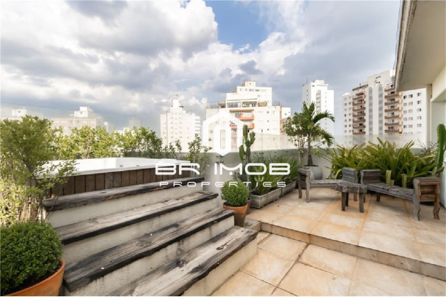 Imóvel com 3 Quartos à Venda, 300 m² em Vila Ipojuca - São Paulo