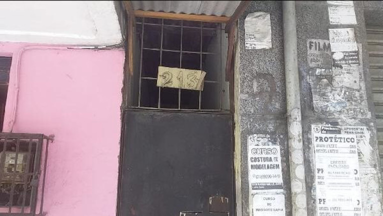 Imagem Casa com 2 Quartos à Venda, 63 m² em Centro - São Gonçalo Imagem Casa com 2 Quartos à Venda, 63 m² em Centro - São Gonçalo