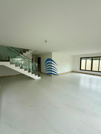 Imagem Casa com 5 Quartos à Venda, 206 m² em Buraquinho - Lauro De Freitas Imagem Casa com 5 Quartos à Venda, 206 m² em Buraquinho - Lauro De Freitas