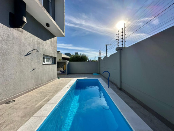Imagem Casa com 4 Quartos à Venda, 262 m² em Centro - Capao Da Canoa Imagem Casa com 4 Quartos à Venda, 262 m² em Centro - Capao Da Canoa