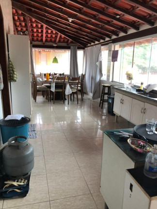 Imagem Casa com 6 Quartos à Venda, 320 m² em Santa Mônica - Guarapari Imagem Casa com 6 Quartos à Venda, 320 m² em Santa Mônica - Guarapari