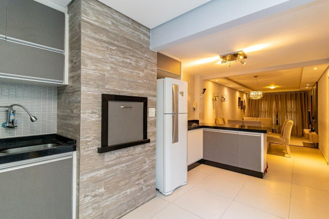 Imagem Casa com 3 Quartos à Venda, 135 m² em Jardim Das Américas - Curitiba Imagem Casa com 3 Quartos à Venda, 135 m² em Jardim Das Américas - Curitiba