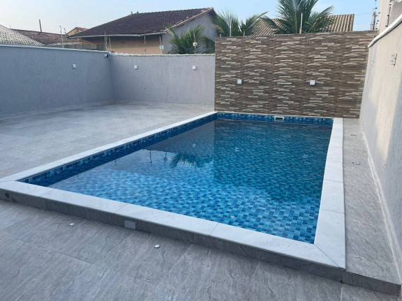 Imagem Casa com 4 Quartos à Venda, 350 m² em Maria Helena Novaes - Peruíbe Imagem Casa com 4 Quartos à Venda, 350 m² em Maria Helena Novaes - Peruíbe