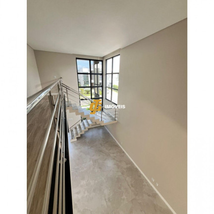 Imagem Casa com 4 Quartos à Venda, 305 m² em Areias - Camboriú Imagem Casa com 4 Quartos à Venda, 305 m² em Areias - Camboriú