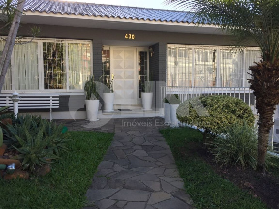 Casa com 5 Quartos à Venda, 392 m² em Chácara Das Pedras - Porto Alegre