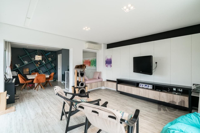 Imagem Cobertura com 3 Quartos à Venda, 231 m² em Petrópolis - Porto Alegre Imagem Cobertura com 3 Quartos à Venda, 231 m² em Petrópolis - Porto Alegre