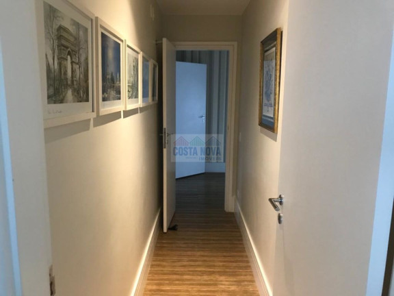 Imagem Apartamento com 3 Quartos à Venda, 300 m²