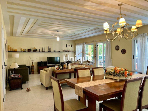 Imagem Casa com 4 Quartos à Venda, 250 m² em Ferradura - Armação Dos Búzios Imagem Casa com 4 Quartos à Venda, 250 m² em Ferradura - Armação Dos Búzios