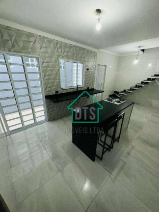 Imagem Sobrado com 3 Quartos à Venda, 300 m² em Cidade Líder - São Paulo