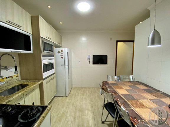 Imagem Apartamento com 3 Quartos à Venda, 204 m² em Marapé - Santos
