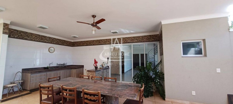 Imagem Sobrado com 4 Quartos à Venda, Imagem Sobrado com 4 Quartos à Venda,