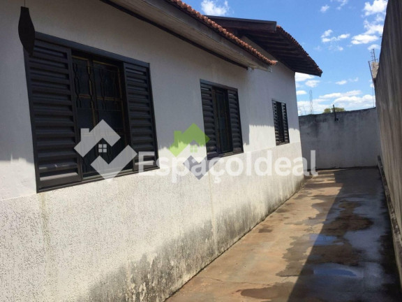 Imagem Casa com 3 Quartos à Venda, 122 m² em Conjunto Habitacional Maestro Júlio Ferrari - Lençóis Paulista Imagem Casa com 3 Quartos à Venda, 122 m² em Conjunto Habitacional Maestro Júlio Ferrari - Lençóis Paulista