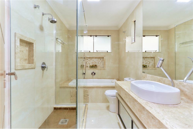 Imagem Casa com 3 Quartos à Venda, 189 m² em Barreirinha - Curitiba Imagem Casa com 3 Quartos à Venda, 189 m² em Barreirinha - Curitiba