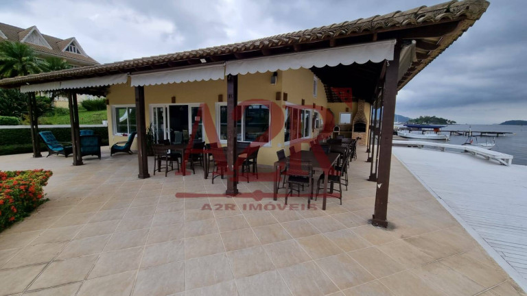 Imagem Casa com 4 Quartos à Venda, 236 m² em Praia Da Ribeira (cunhambebe) - Angra Dos Reis