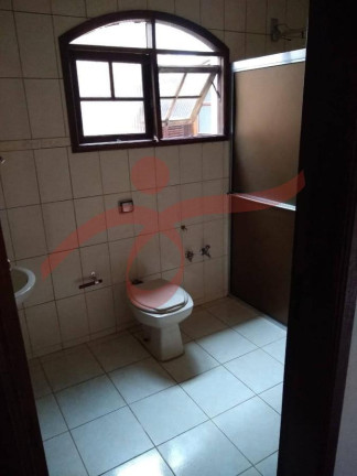 Imagem Casa com 3 Quartos à Venda, 300 m² em Jardim América - Taubaté Imagem Casa com 3 Quartos à Venda, 300 m² em Jardim América - Taubaté