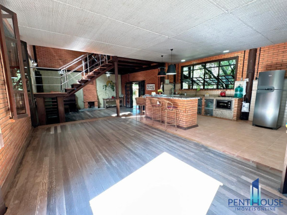 Imagem Casa com 3 Quartos à Venda, 330 m² em Praia Do Estaleiro - Balneário Camboriú