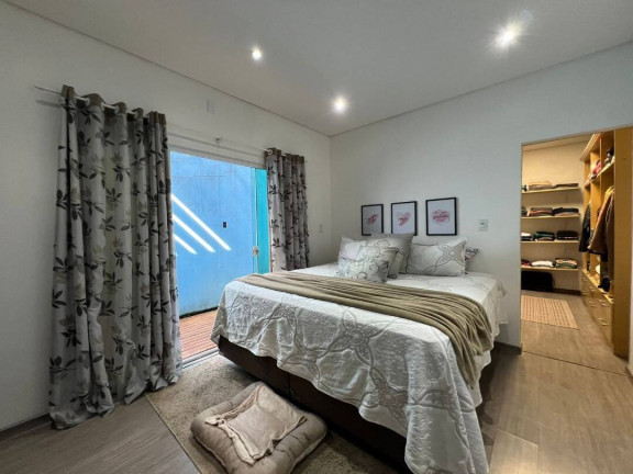 Imagem Casa com 3 Quartos à Venda, 260 m² em Costeira - Balneário Barra Do Sul Imagem Casa com 3 Quartos à Venda, 260 m² em Costeira - Balneário Barra Do Sul