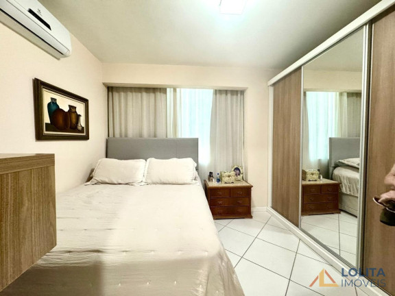 Imagem Apartamento com 3 Quartos à Venda, 89 m² em Centro - Florianópolis Imagem Apartamento com 3 Quartos à Venda, 89 m² em Centro - Florianópolis