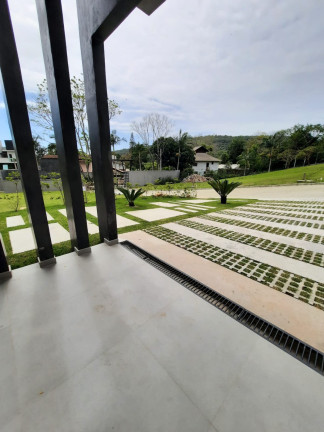 Imagem Casa com 3 Quartos à Venda, 258 m² em Taquaras - Balneário Camboriú Imagem Casa com 3 Quartos à Venda, 258 m² em Taquaras - Balneário Camboriú