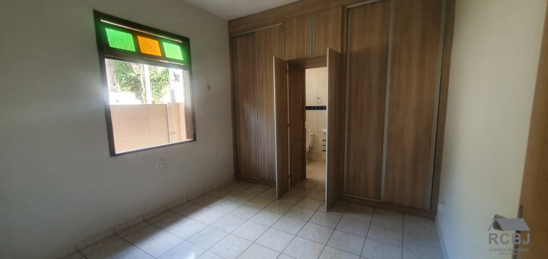 Imagem Casa com 3 Quartos à Venda, em Centro - Esmeraldas Imagem Casa com 3 Quartos à Venda, em Centro - Esmeraldas