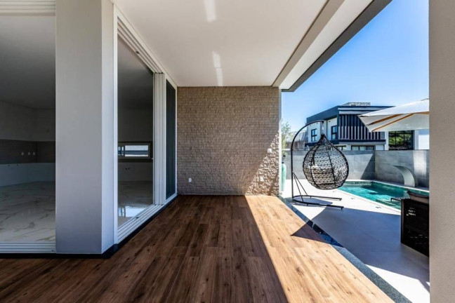 Imagem Casa com 4 Quartos à Venda, 430 m² em Santa Regina - Camboriú Imagem Casa com 4 Quartos à Venda, 430 m² em Santa Regina - Camboriú
