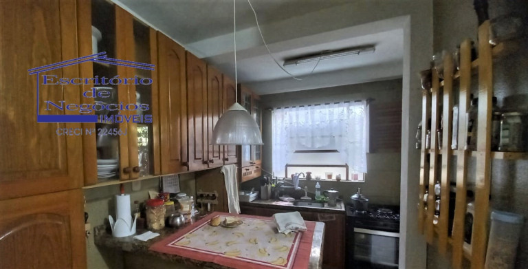 Imagem Casa com 5 Quartos à Venda, 280 m² em Camaquã - Porto Alegre Imagem Casa com 5 Quartos à Venda, 280 m² em Camaquã - Porto Alegre