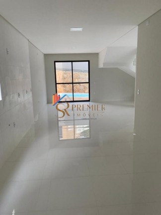 Imagem Casa com 3 Quartos à Venda, 270 m² em Itacorubi - Florianópolis Imagem Casa com 3 Quartos à Venda, 270 m² em Itacorubi - Florianópolis