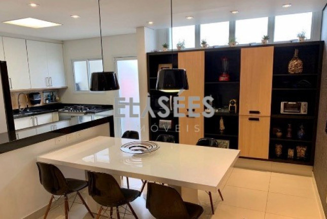 Imagem Sobrado com 3 Quartos à Venda, 370 m² em Jardim Guedala - São Paulo Imagem Sobrado com 3 Quartos à Venda, 370 m² em Jardim Guedala - São Paulo