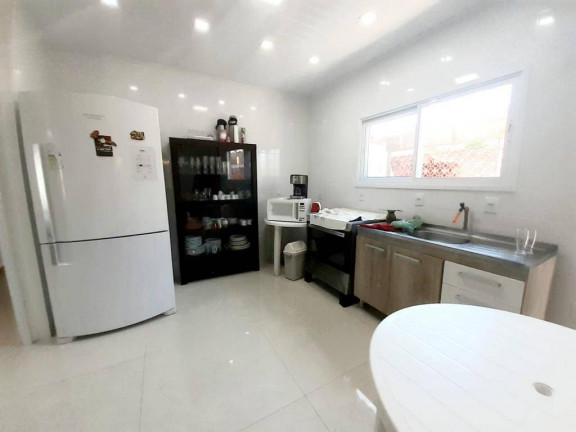 Imagem Casa com 4 Quartos à Venda, 120 m² em Xangri-lá Imagem Casa com 4 Quartos à Venda, 120 m² em Xangri-lá